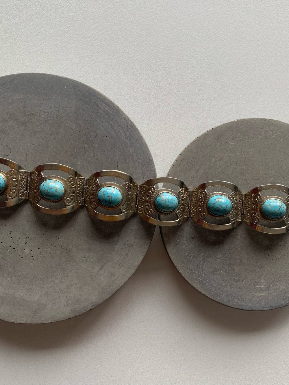 Vintage Taxco Mexico Sterling Link Bracelet 
Blue Oval Turquoise Cabochons
